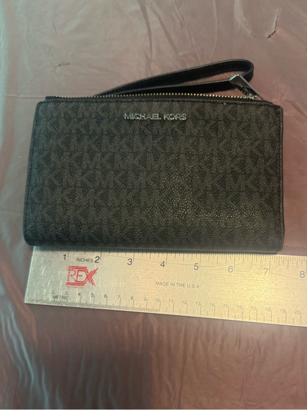 Michael Kors Black MK Logo Wristlet Jet Set Logo Smartphone Wallet - Picture 11 of 11